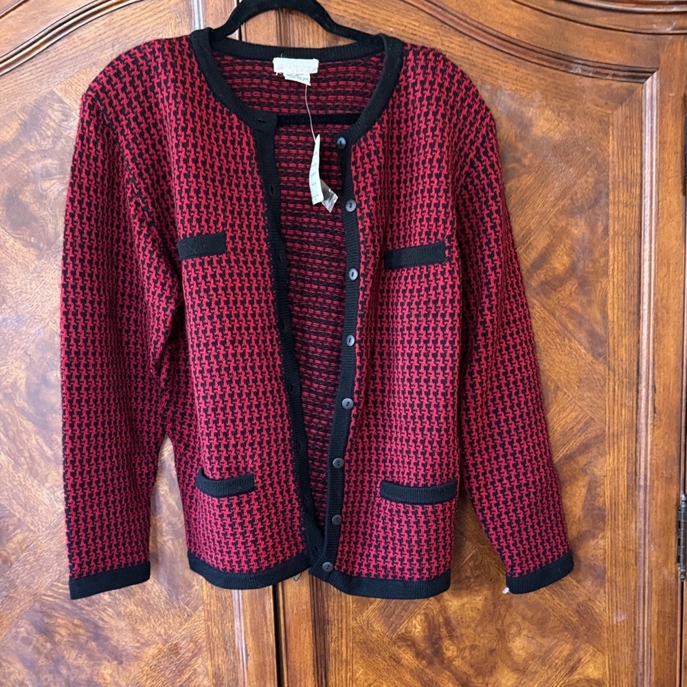 NWT Vintage Tapestry Merino Wool Women’s Cardigan size Large
